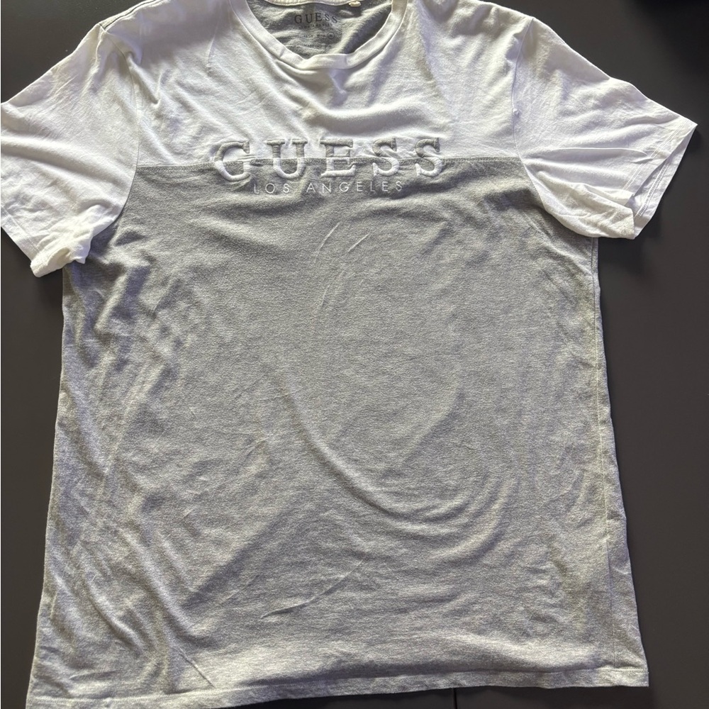 GUESS Men's Two-Tone White and Gray Tee